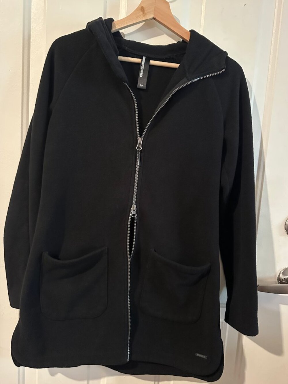 Black Longline Zip-Up Hoodie – Size Small